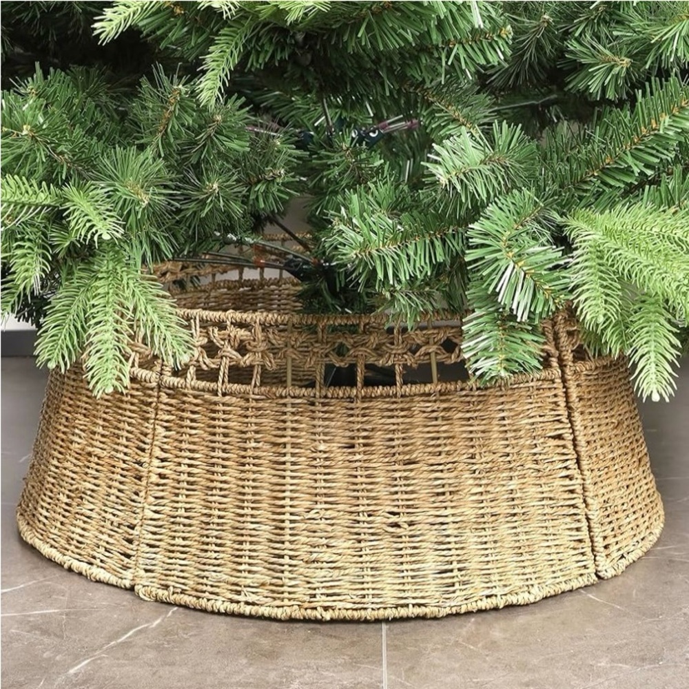 Woven Christmas Tree Collar
